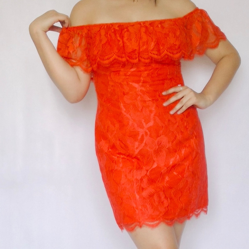 GUESS Coral cocktail dress! Sizes2&4